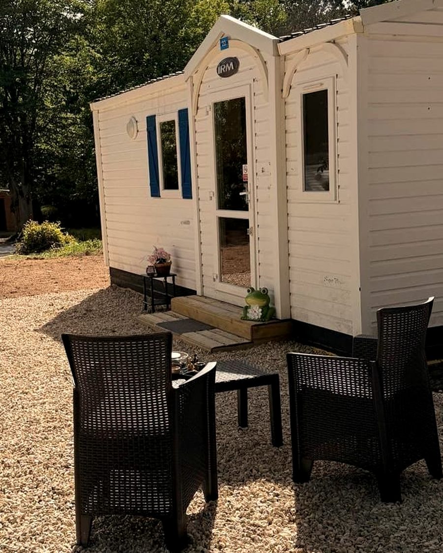 Une terrasse pour soi, à l'ombre des arbres